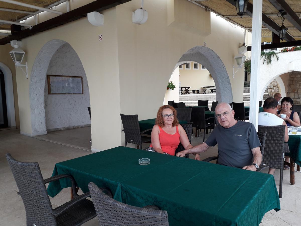 Apartments And Rooms Haludovo - Ribarsko Selo Malinska Ngoại thất bức ảnh